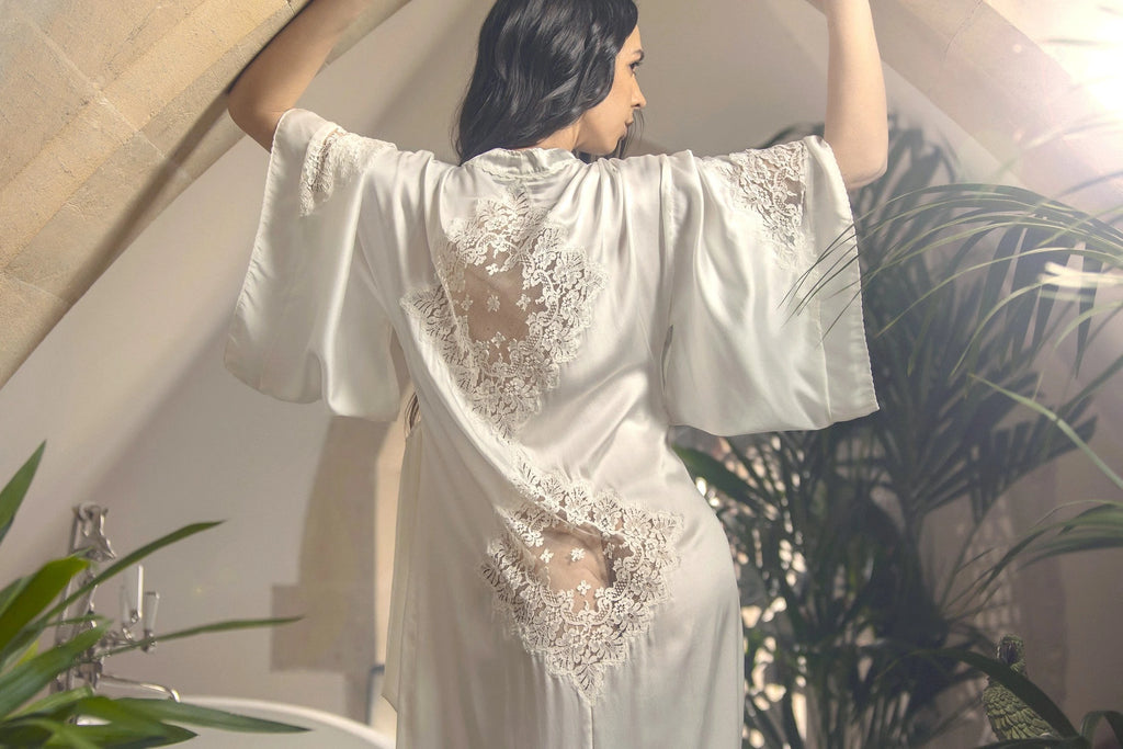 Kimonos & Robes