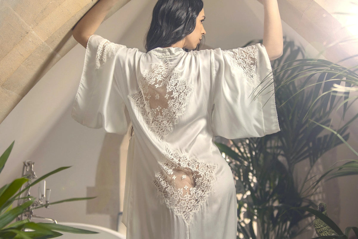 Kimonos & Robes